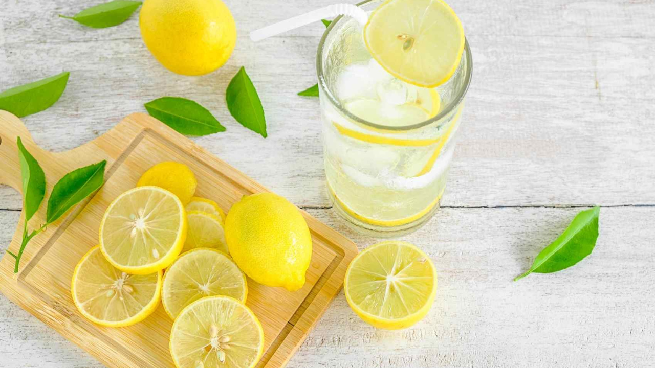 The Refreshing Power of Lemon Water Unveiling Its Health Benefits